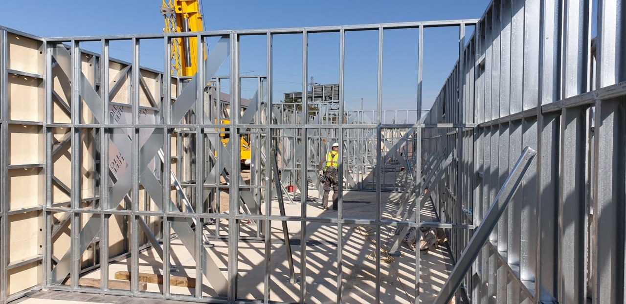 Luton - NEW BUILD Gallery Image 9