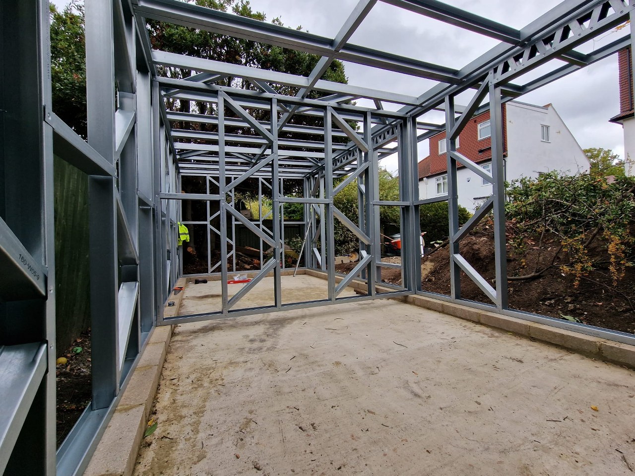 102 Forster Road Garden room Gallery Image 2