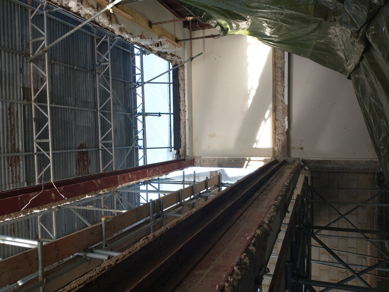 10 Queens Square, Crawley Gallery Image 2