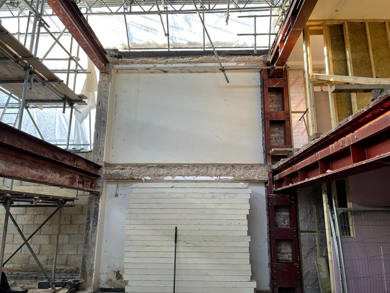 10 Queens Square, Crawley Gallery Image 31