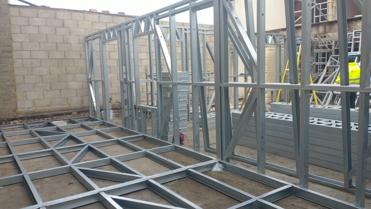 10 Queens Square, Crawley Gallery Image 45