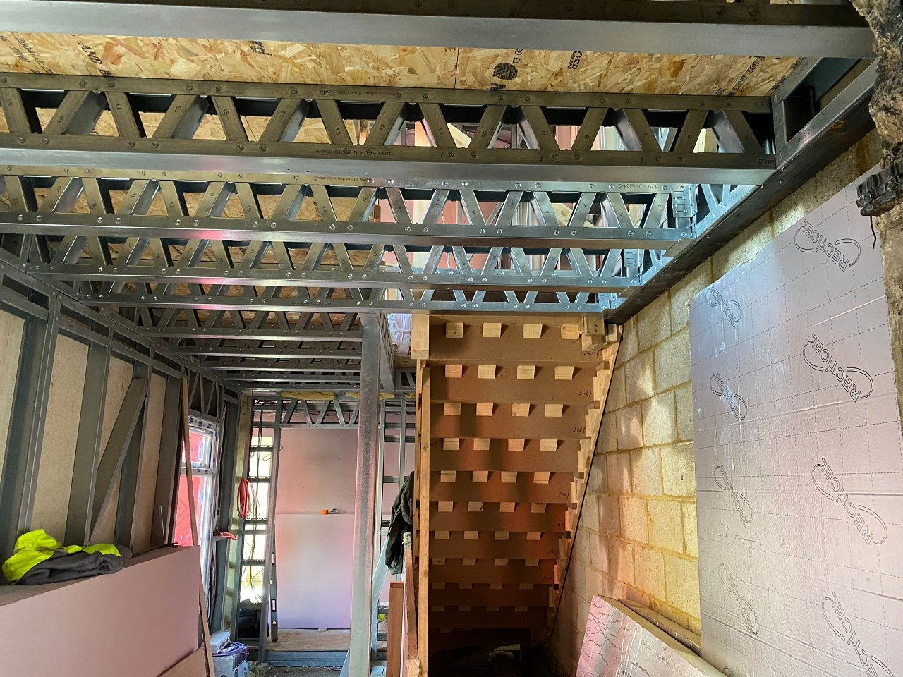 10 Queens Square, Crawley Gallery Image 54