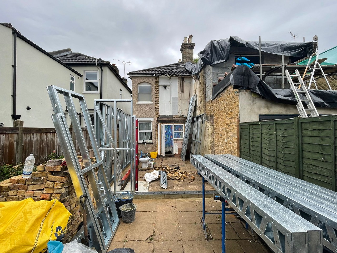 Haddon Road, Sutton Gallery Image 12