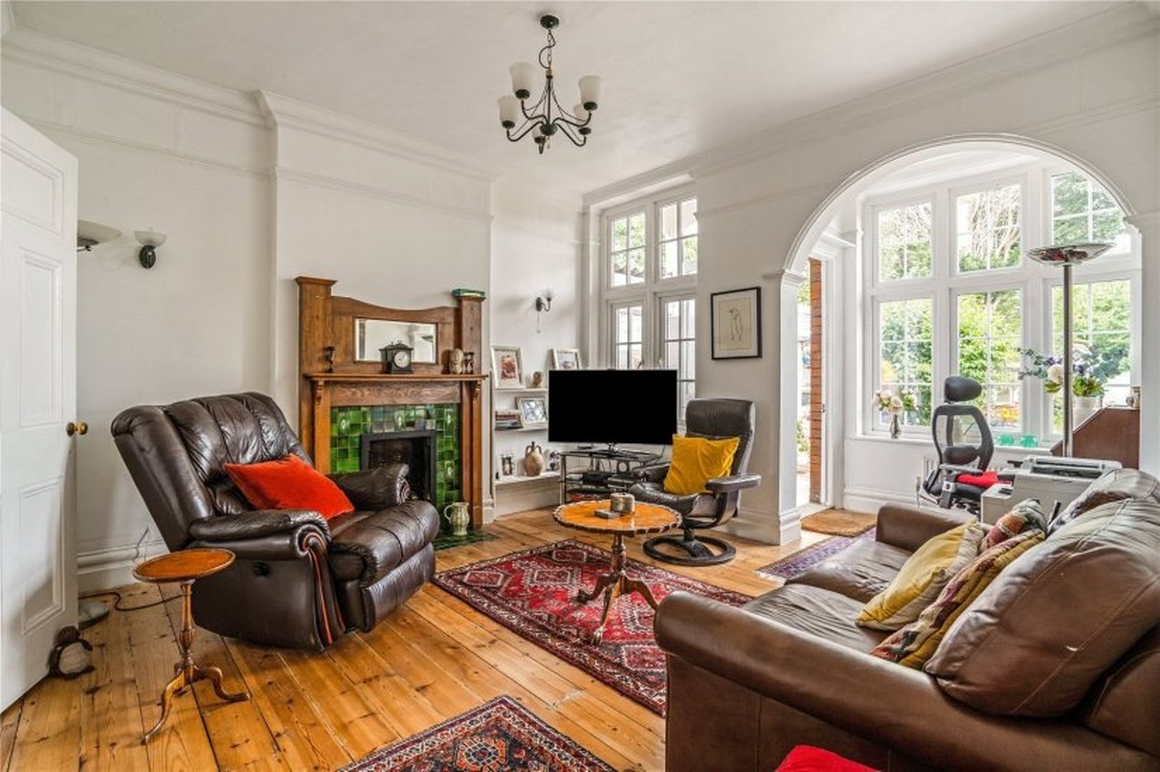 46 Mildred Avenue , Watford Gallery Image 37